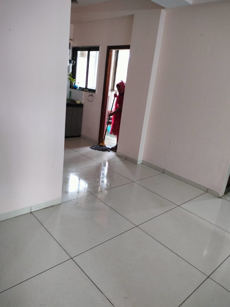 Room, kurla east 2 Bedroom 550 Sq.Ft. Apartment In Kurla East Mumbai 9268743