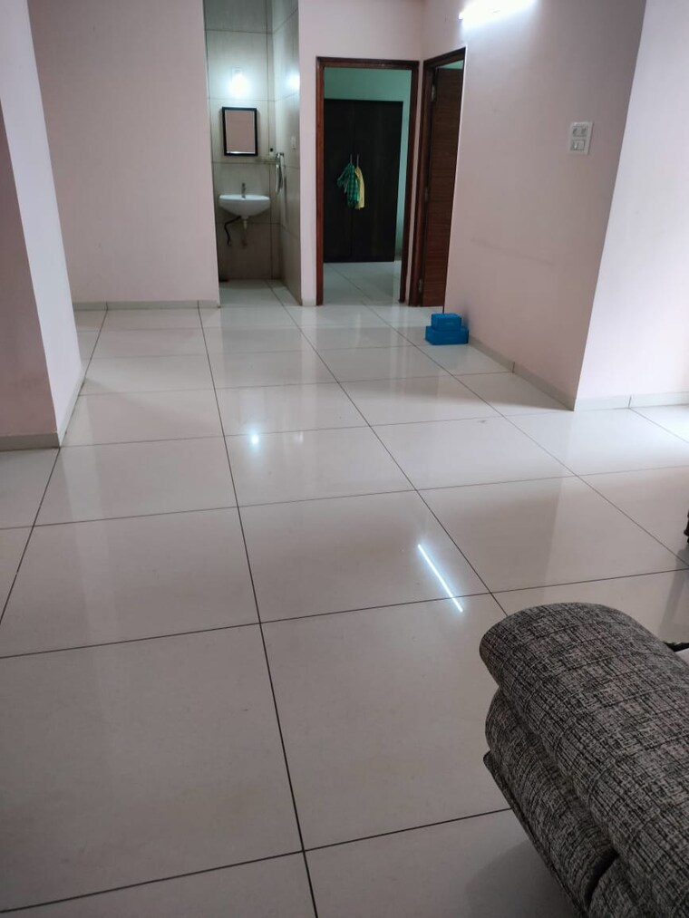 Bathroom, kurla east 2 Bedroom 550 Sq.Ft. Apartment In Kurla East Mumbai 9268743