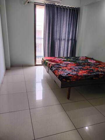 Bedroom in 2 BHK Apartment at Kurla East – for Rent