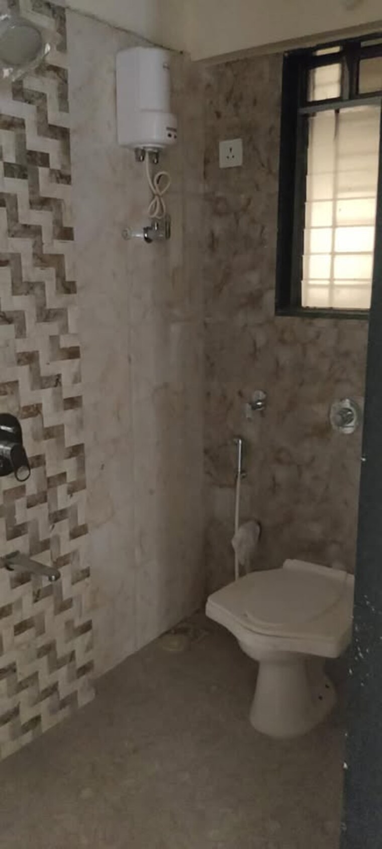 Bathroom, kurla east 2 Bedroom 600 Sq.Ft. Apartment In Kurla East Mumbai 9268751
