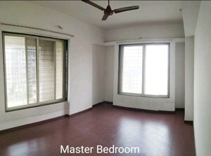 Room in 3 BHK Apartment at Karan Goldcoast, Bavdhan – for Rent