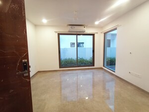 Room in 3 BHK Villa at EIPL La Paloma Villas, Mokila – for Rent