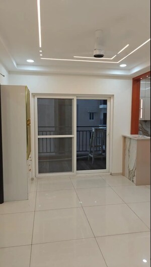 Room in 2 BHK Apartment at Rajapushpa Provincia, Narsingi – for Rent