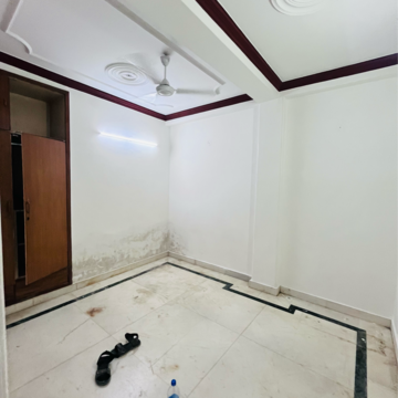 Room in 2 BHK Builder Floor at Khirki Extension – for Rent