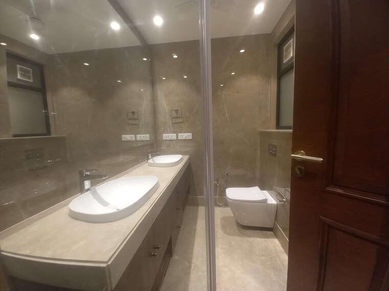 Bathroom, greater kailash i 4 Bedroom 4500 Sq.Ft. Builder Floor In Greater Kailash I Delhi 9268817