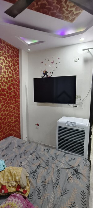 Furnished Amenities in 2 BHK Builder Floor at Dwarka Mor – for Sale