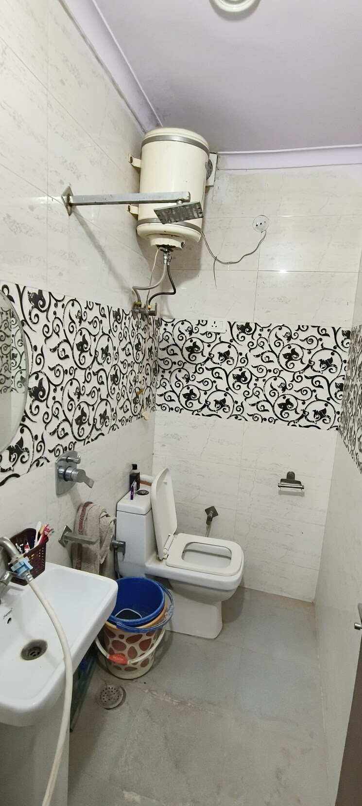 Bathroom, dwarka mor 2 Bedroom 480 Sq.Ft. Builder Floor In Dwarka Mor Delhi 9268824