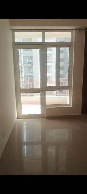 Room in 3 BHK Apartment at Supertech Ecovillage I, Sector 1 Greater Noida – for Sale