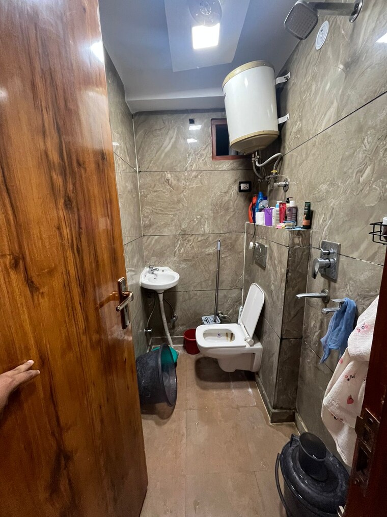 Master Bedroom, dwarka mor 3 Bedroom 1000 Sq.Ft. Builder Floor In Dwarka Mor Delhi 9268833