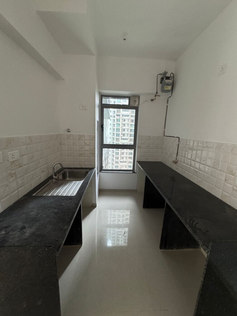 Kitchen, kalpataru-immensa 4 Bedroom 1753 Sq.Ft. Apartment In Kolshet Road Thane 9268834