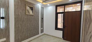 Room in 3 BHK Builder Floor at Dwarka Mor – for Sale