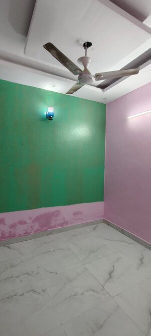 Room in 1 BHK Builder Floor at Dwarka Mor – for Rent