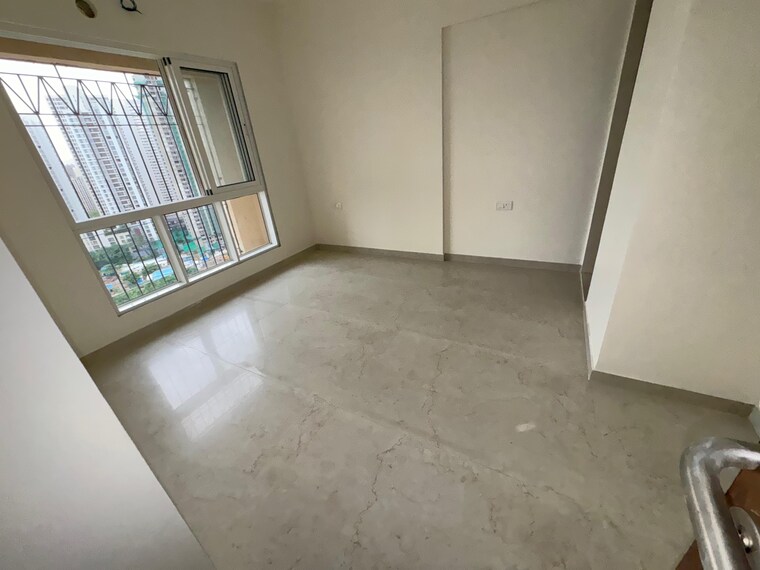 Room, dosti-west-county-phase-4-dosti-pine 2 Bedroom 695 Sq.Ft. Apartment In Balkum Pada Thane 9268844