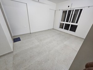 Room in 2 BHK Apartment at Dosti West County Phase 4 Dosti Pine, Balkum Pada – for Rent