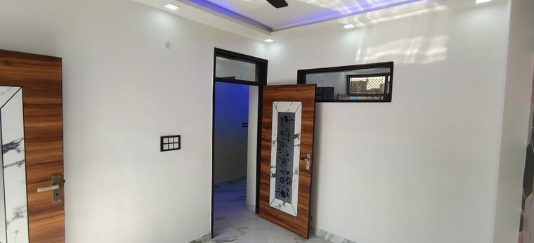 Room, dwarka mor 2 Bedroom 600 Sq.Ft. Builder Floor In Dwarka Mor Delhi 9268846