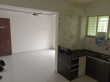 Room in 1 BHK Apartment at Senapati Bapat Road – for Rent