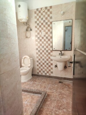 Bathroom in 3 BHK Independent House at Sector 48 – for Rent