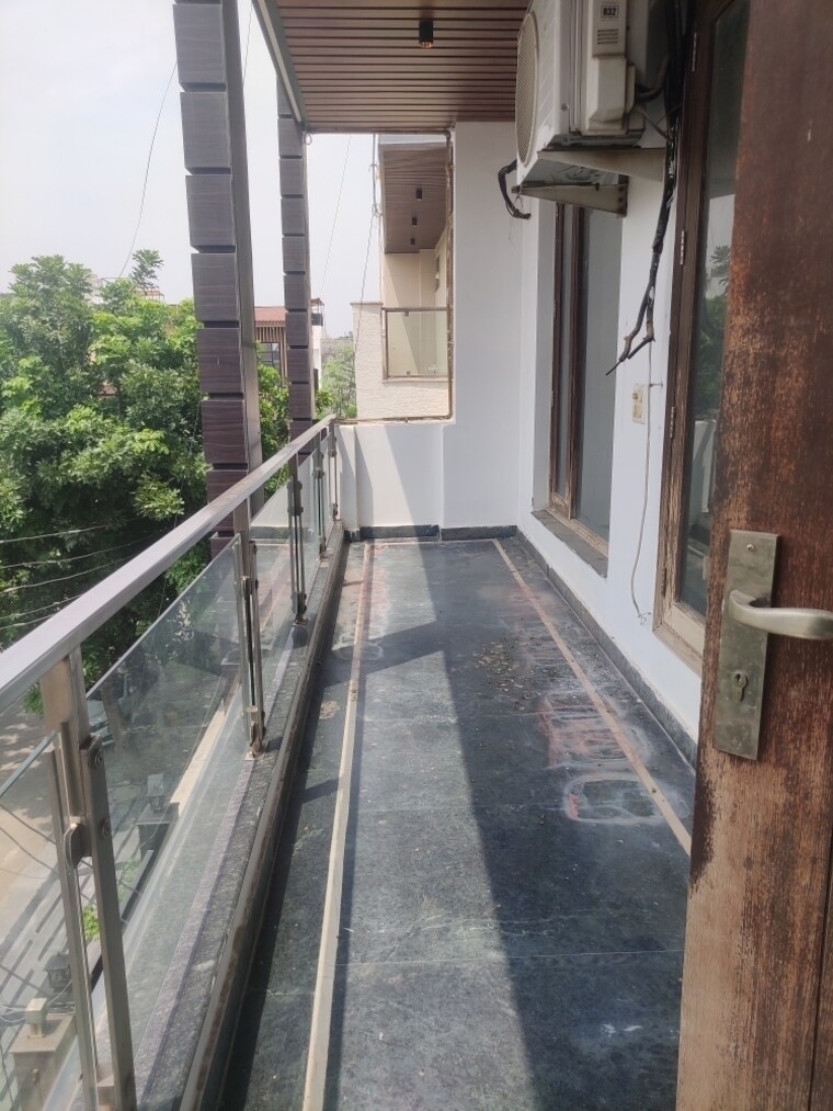 Balcony, sector 47 3 Bedroom 2800 Sq.Ft. Independent House In Sector 47 Noida 9268863