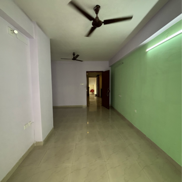 Room in 2 BHK Apartment at Sunland Residency, Bablatala – for Sale