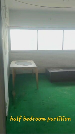 Furnished Amenities in 2 BHK Apartment at Andheri West – for Sale