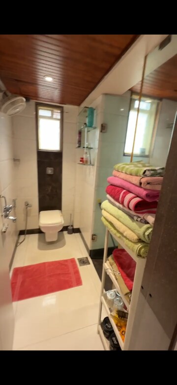 Team Area in 1 BHK Apartment at Vashveen Apartments, Andheri West – for Rent