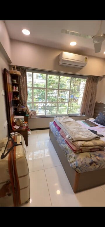 Bedroom in 1 BHK Apartment at Vashveen Apartments, Andheri West – for Rent