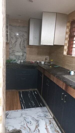 Kitchen in 2 BHK Builder Floor at Sector 37 – for Rent