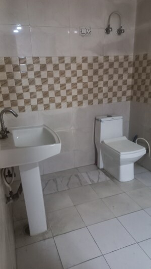 Bathroom in 2 BHK Builder Floor at Sector 37 – for Rent