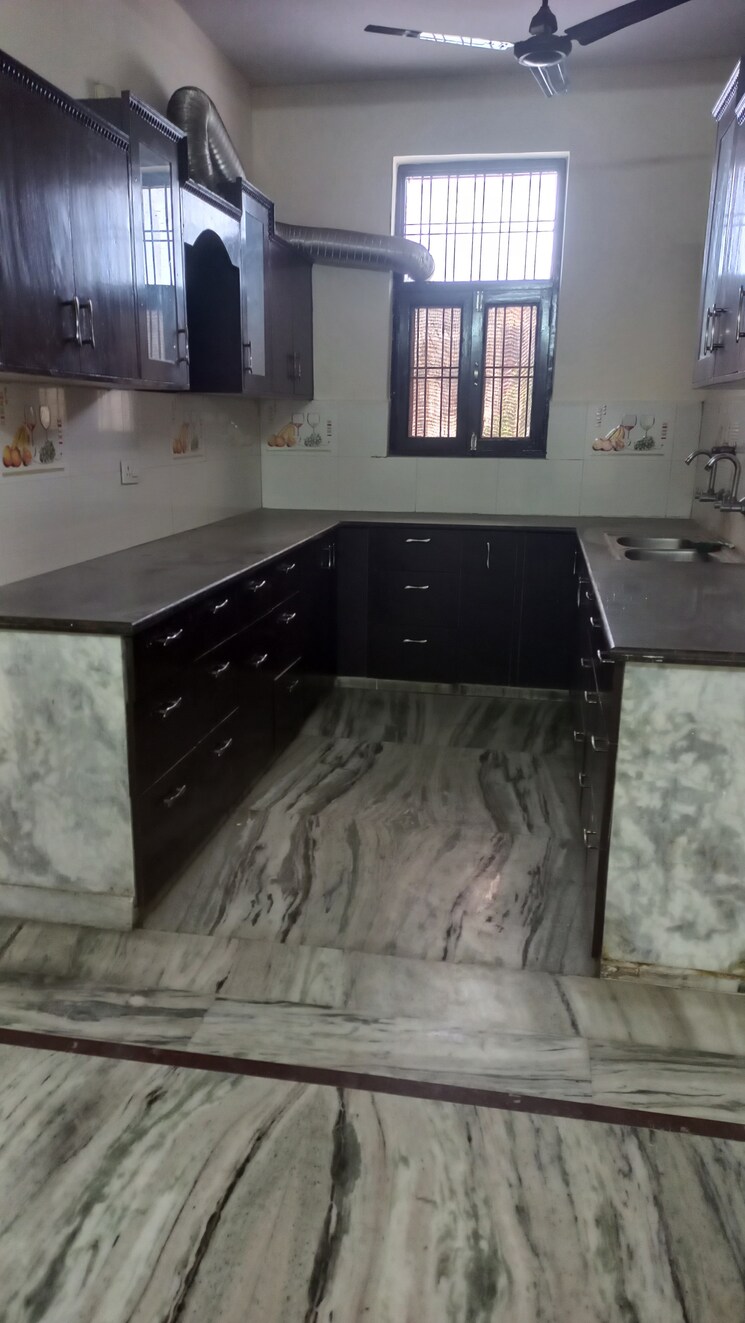 Kitchen, sector 37 3 Bedroom 1640 Sq.Ft. Builder Floor In Sector 37 Faridabad 9268880