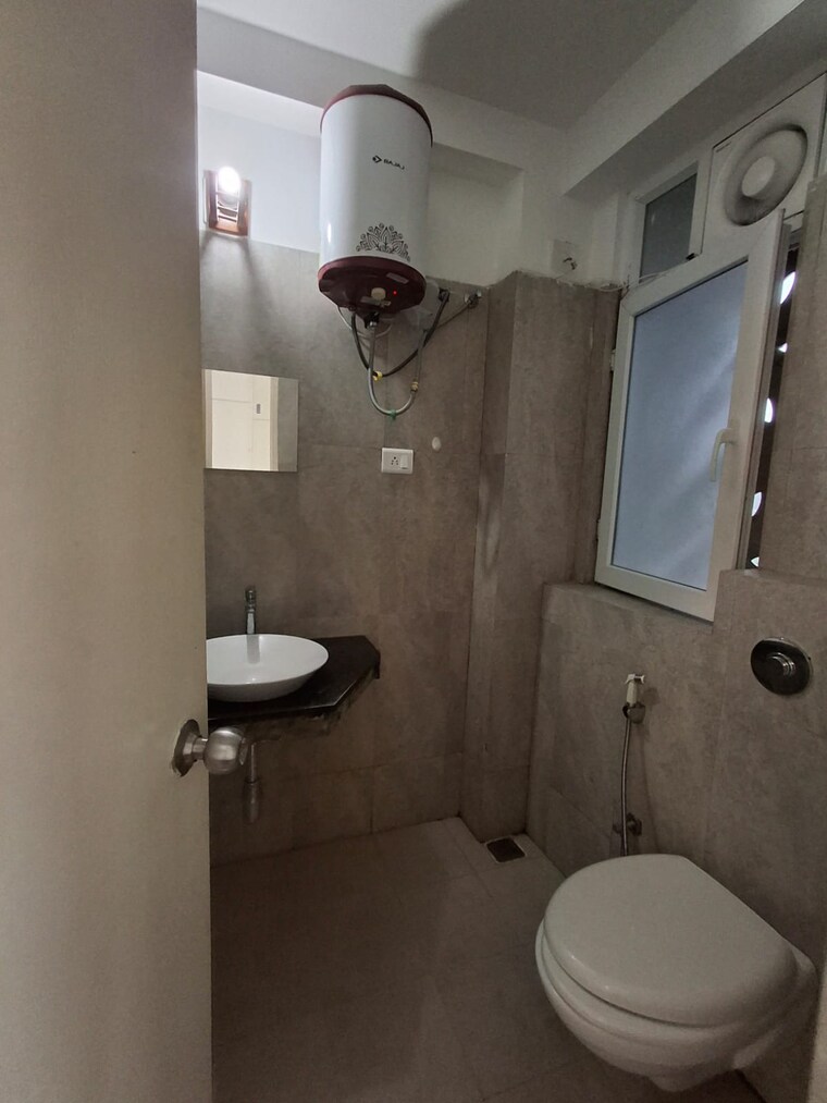 Bathroom, pacifica-hill-crest 4 Bedroom 2800 Sq.Ft. Apartment In Gachibowli Hyderabad 9268879