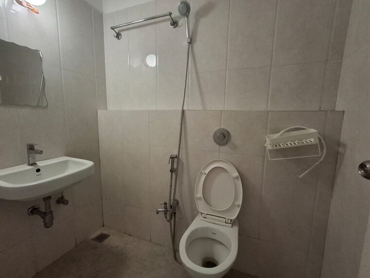 Bathroom, pacifica-hill-crest 4 Bedroom 2800 Sq.Ft. Apartment In Gachibowli Hyderabad 9268879