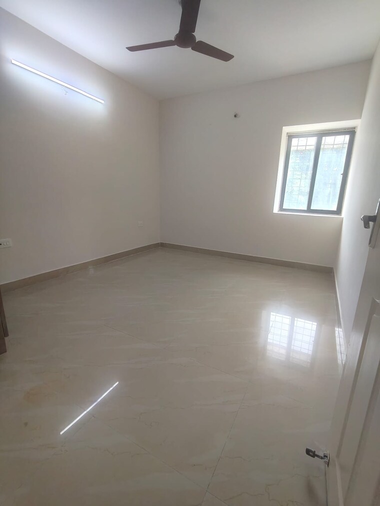 Room, regent-park 3 Bedroom 1285 Sq.Ft. Apartment In Serilingampally Hyderabad 9268887
