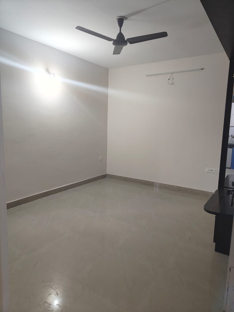 Room, regent-park 3 Bedroom 1285 Sq.Ft. Apartment In Serilingampally Hyderabad 9268887