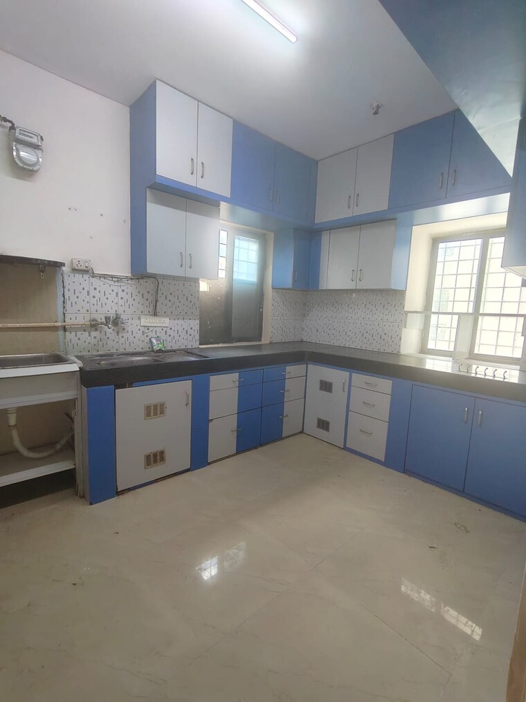 Kitchen, regent-park 3 Bedroom 1285 Sq.Ft. Apartment In Serilingampally Hyderabad 9268887