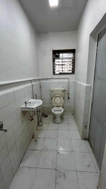 Bathroom in 3 BHK Independent House at Vashi Sector 6 – for Rent