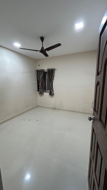 Room in 3 BHK Independent House at Vashi Sector 6 – for Rent