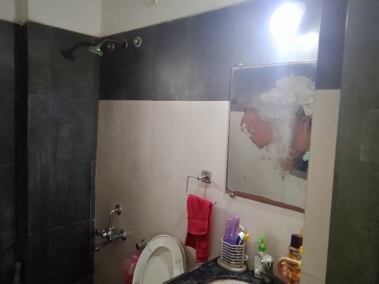 Bathroom, bakeri-swara 3 Bedroom 1095 Sq.Ft. Apartment In Makarpura Vadodara 9268902