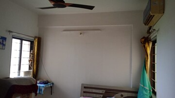 Furnished Amenities in 3 BHK Apartment at Bakeri Swara, Makarpura – for Rent