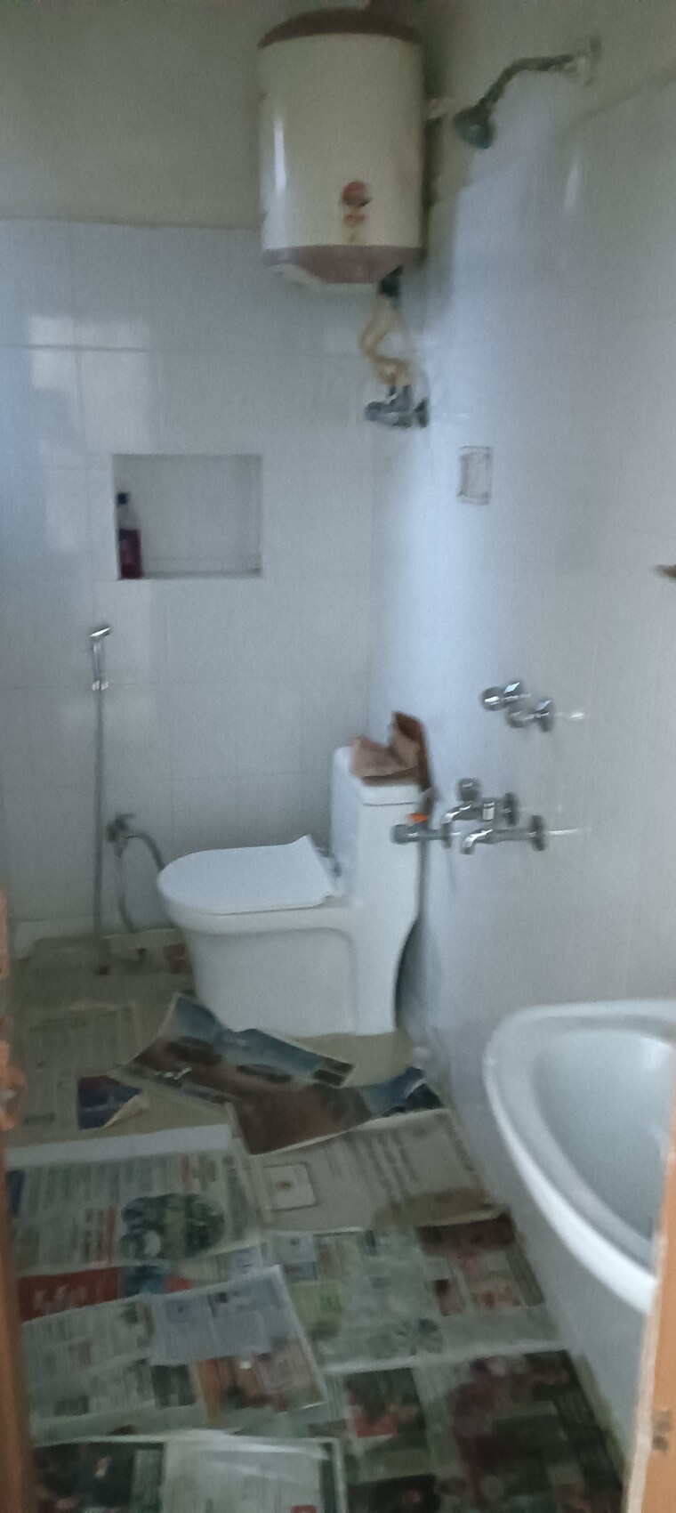 Bathroom, sector 21c 2 Bedroom 1200 Sq.Ft. Apartment In Sector 21c Faridabad 9268909