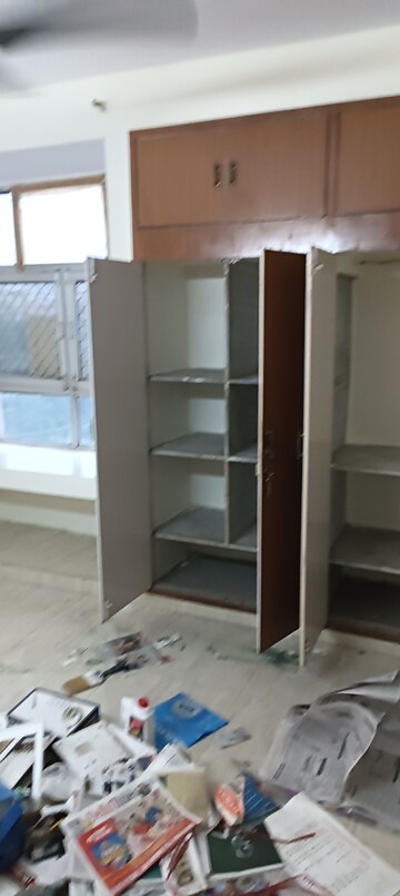 Room in 2 BHK Apartment at Sector 21c – for Rent