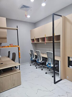  Office Space For Sale in Sun Twilight, Sector 27 Yamuna Expressway