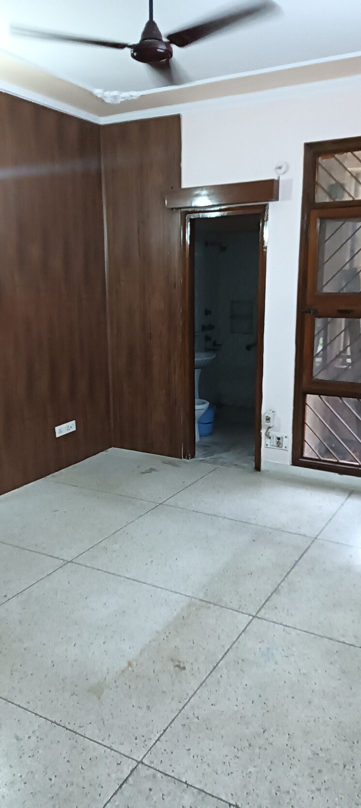 Room, sector 21c 3 Bedroom 1500 Sq.Ft. Apartment In Sector 21c Faridabad 9268912