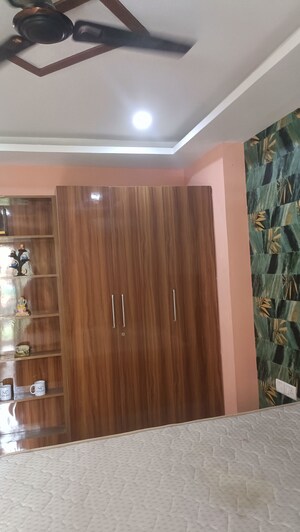 Furnished Amenities in 2 BHK Apartment at Gardenia Gateway, Sector 75 – for Rent