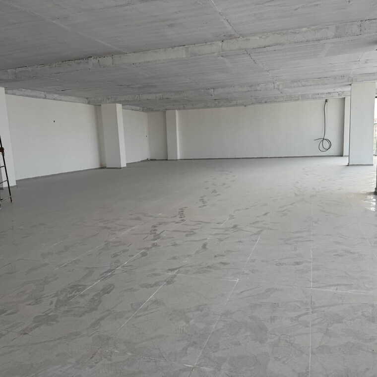 Room, kondapur Commercial Shop 3500 Sq.Ft. In Kondapur Hyderabad 9268929