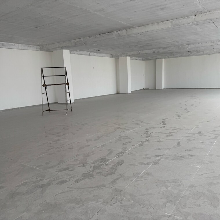 Room, kondapur Commercial Shop 3500 Sq.Ft. In Kondapur Hyderabad 9268929