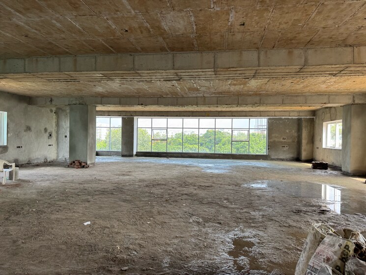  Parking, kondapur Commercial Shop 3300 Sq.Ft. In Kondapur Hyderabad 9268930