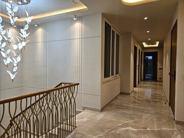 Building Lobby in 4 BHK Builder Floor at Hauz Khas – for Rent
