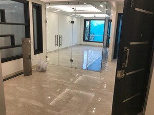 Parking in 3 BHK Builder Floor at Greater Kailash I – for Rent