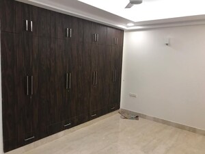 Room in 3 BHK Builder Floor at Greater Kailash I – for Rent