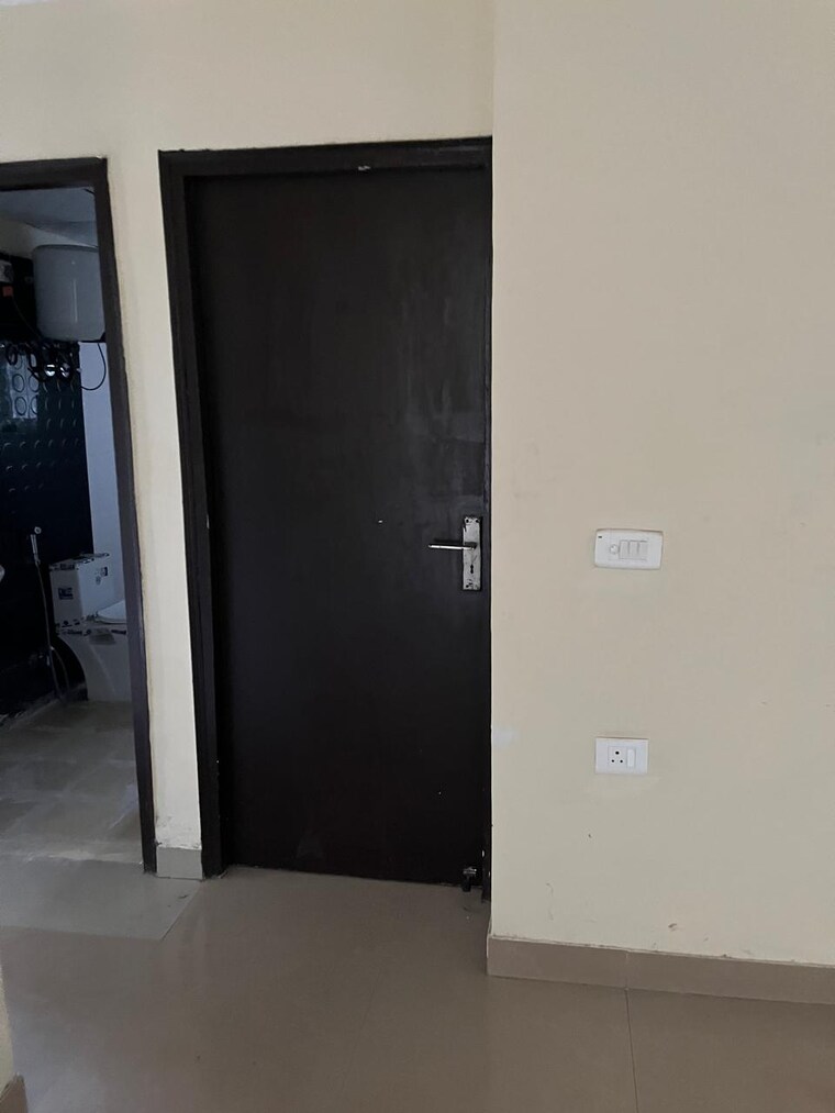 undefined, gardenia-golf-city 3 Bedroom 1350 Sq.Ft. Apartment In Sector 75 Noida 9268943